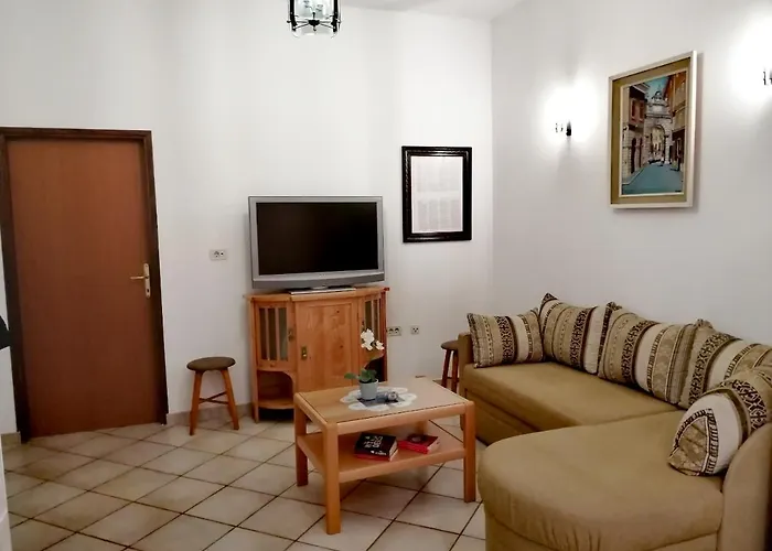 Room And Apartment Lea Gasthof 3*