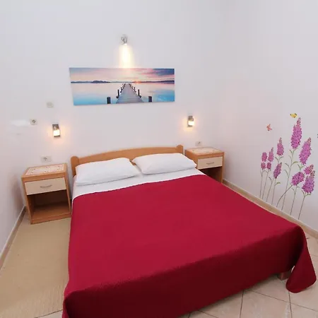 Room And Apartment Lea 3* Rovinj